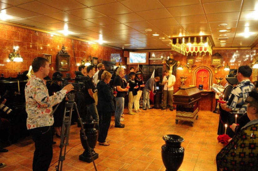 Children's Playground, a zoo, a pleasure coach, and other entertainment Novosibirsk crematorium Children's Playground, a zoo, a pleasure coach, and other entertainment Novosibirsk crematorium