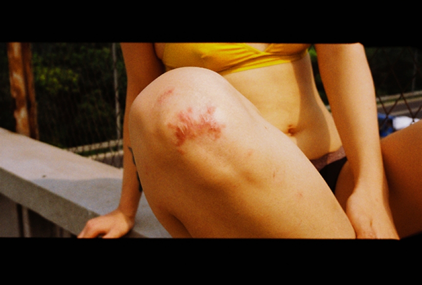 Chinese girls in disarming and candid photos by photographer Luo Yang