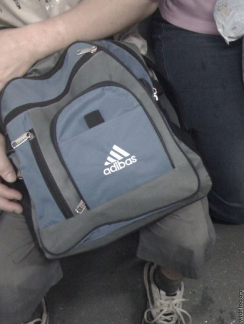 Chino brendalina: las falsificaciones de marcas famosas que hablan por sí mismos Chino brendalina: las falsificaciones de marcas famosas que hablan por sí mismos