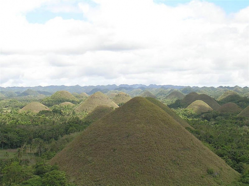 Chocolate Hills of Bohol Island Chocolate Hills of Bohol Island
