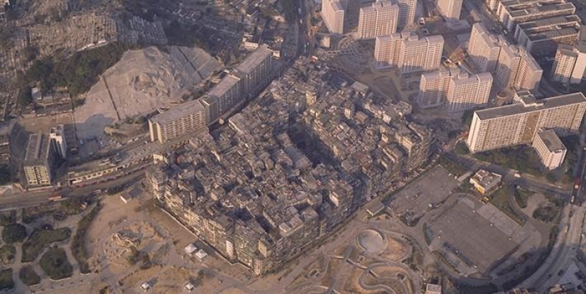 Ciudad de la Oscuridad: El increíble Destino de la Ciudad Fortaleza de Kowloon