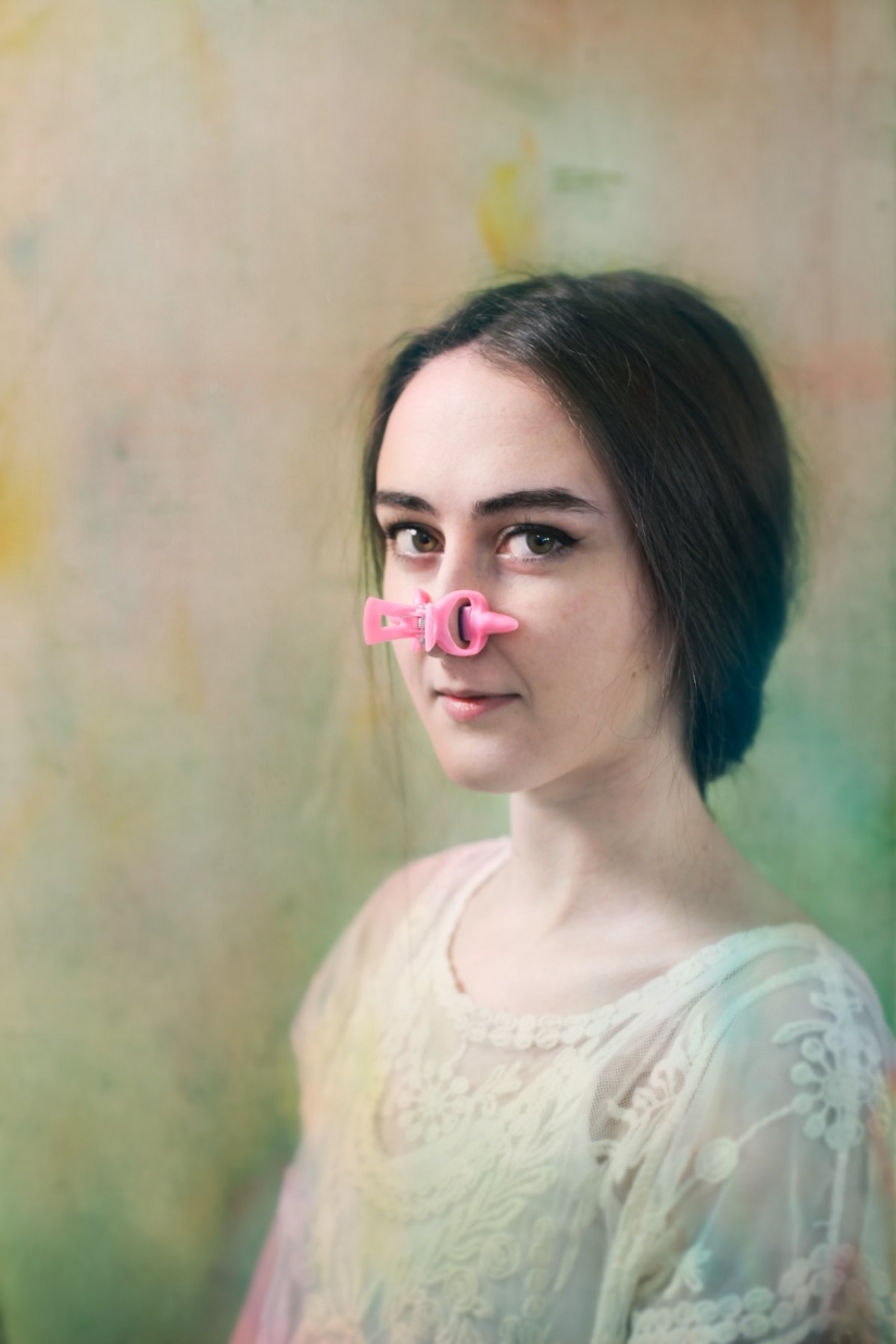 Clothespin on the nose and duck lips: what women are ready for for the sake of beauty and youth