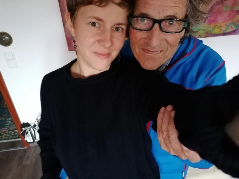 ¿Cómo estos amantes con una diferencia de edad de 40 años logran ser felices