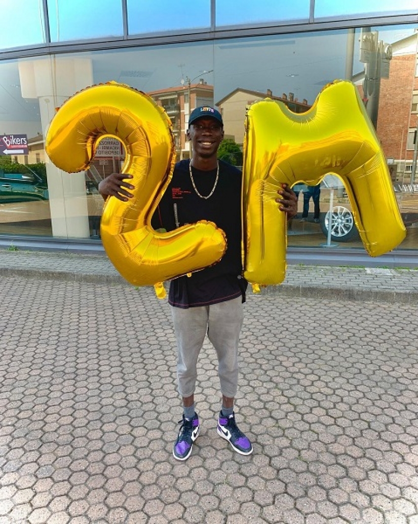 Cómo perder tu trabajo y convertirte en millonario, o la historia de los "hacks destructores de la vida" de Habi Leim Cómo perder tu trabajo y convertirte en millonario, o la historia de los "hacks destructores de la vida" de Habi Leim