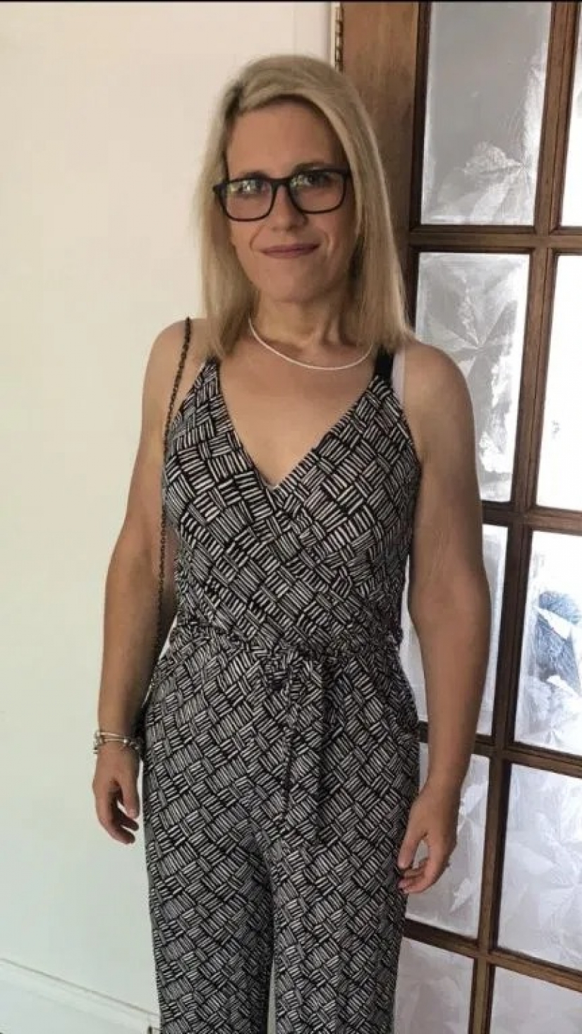 Cómo una mujer británica perdió 64 kilos al comer 6 paquetes de fresas al día