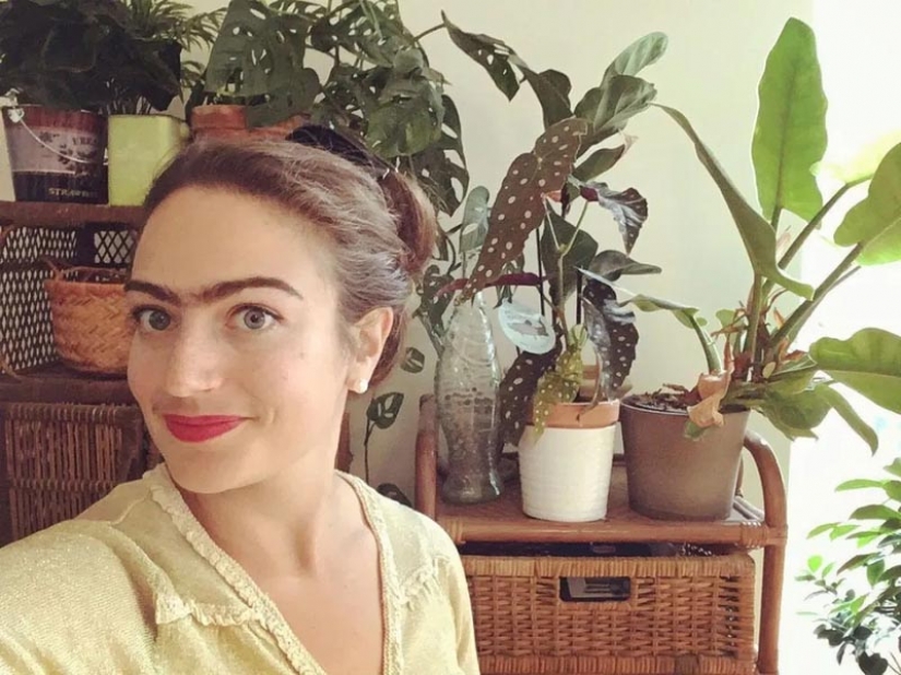 Como este whiskered chica con el monopolio empezó a amar a mí mismo, sin pinzas y psicólogo