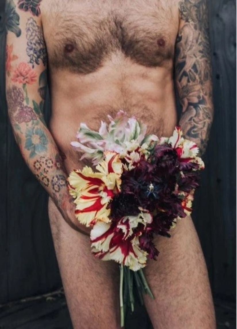 Completa unidad con la naturaleza, o por Qué la gente que trabaja en el jardín desnudo Completa unidad con la naturaleza, o por Qué la gente que trabaja en el jardín desnudo