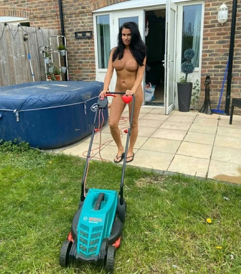 Complete unity with nature, or Why people working in the garden naked Complete unity with nature, or Why people working in the garden naked