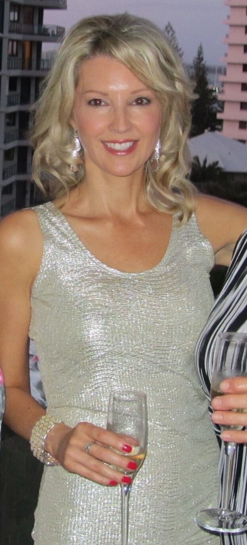 "Cream, interval fasting and a glass of wine every night": a pensioner from New Zealand have discovered the secret of youth