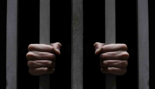 Criminals with experience: 10 Russian celebrities who were in prison