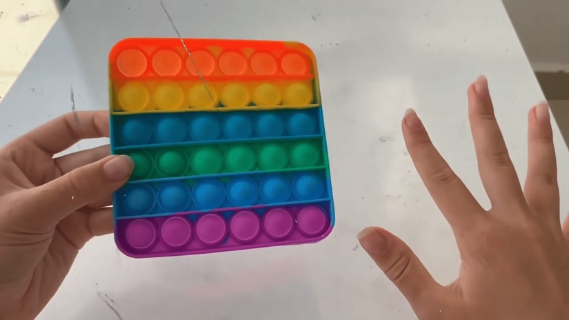 ¿Cuál es la diferencia entre una prostituta y una mujer mantenida? La historia franca de una niña que vive con un anciano árabe