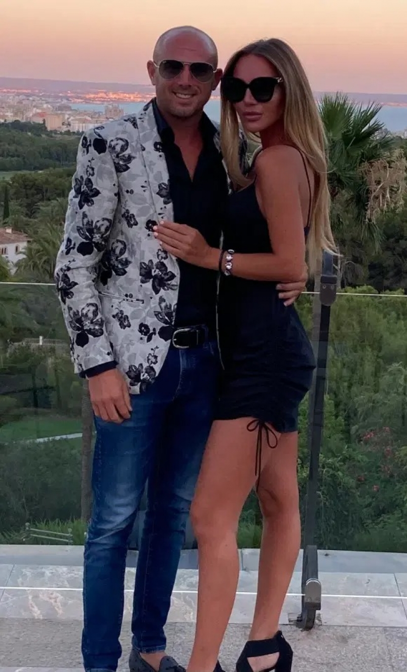 Dangerous popularity: how instagram stars get involved in prostitution and scams