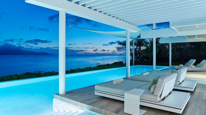 Day in the most expensive hotel in the world will cost 100 thousand dollars. Guests will get for the money?