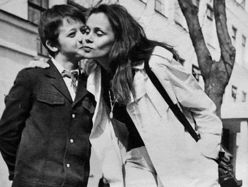 De archivos personales: tocando fotos familiares de actores favoritos de la infancia