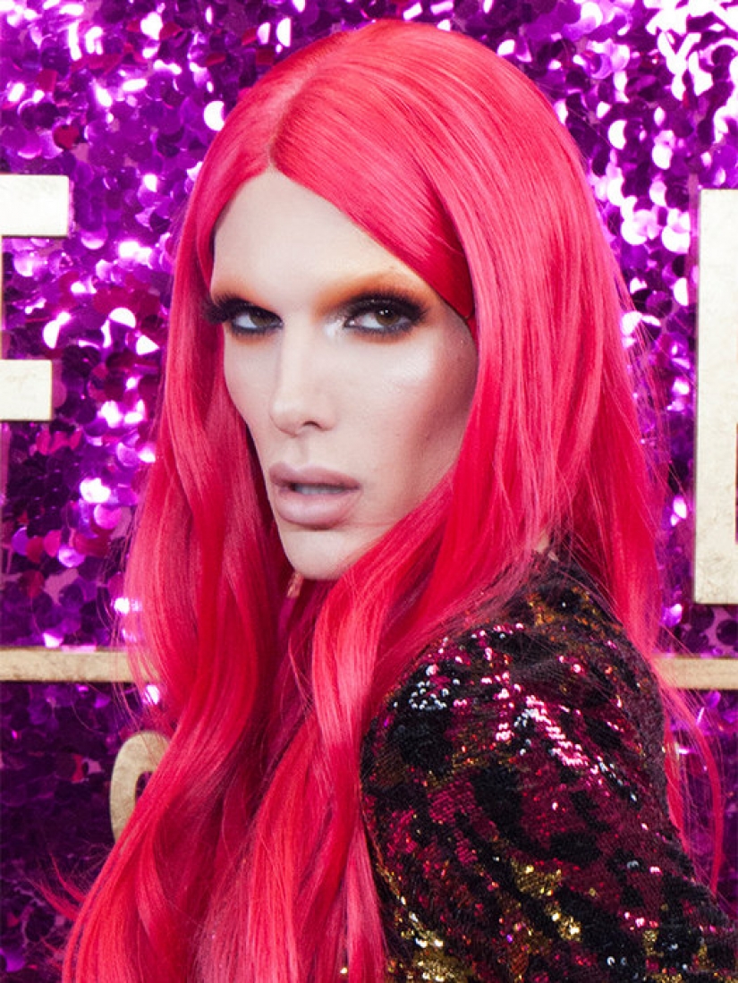 De David Bowie a rusia belleza-blogger: hombres con maquillaje