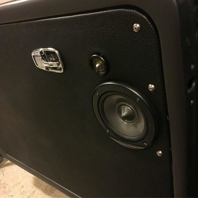 De un "Escarabajo" a un roadster: la increíble transformación del Volkswagen Beetle de 1961 De un "Escarabajo" a un roadster: la increíble transformación del Volkswagen Beetle de 1961