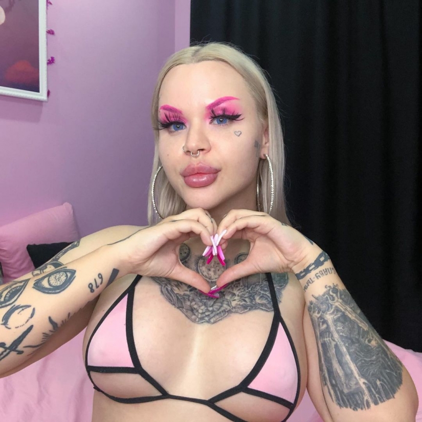 De una Gotessa a una estrella porno: la impactante transformación de la ucraniana Nastya Crimson