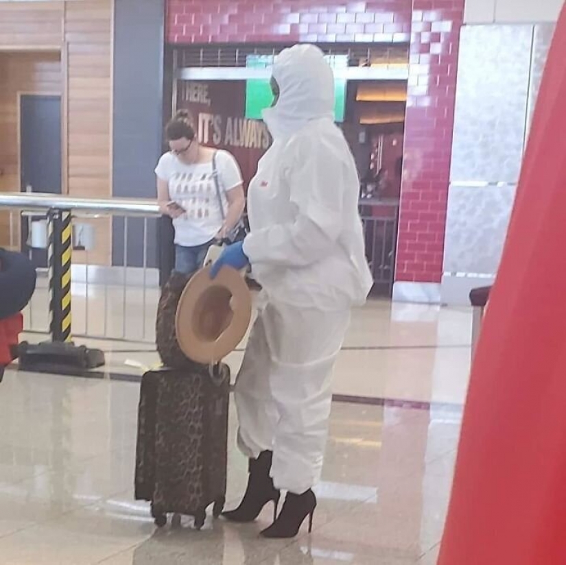 Defendernos de la mejor manera: destructivos y ridícula métodos de protección contra el coronavirus Defendernos de la mejor manera: destructivos y ridícula métodos de protección contra el coronavirus