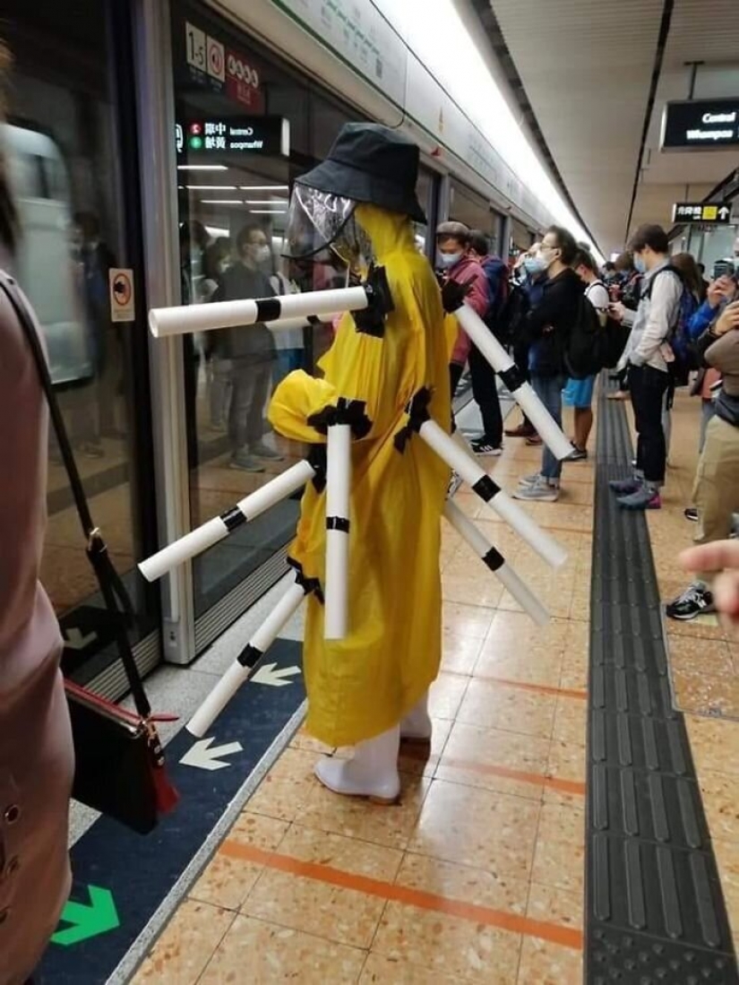 Defendernos de la mejor manera: destructivos y ridícula métodos de protección contra el coronavirus Defendernos de la mejor manera: destructivos y ridícula métodos de protección contra el coronavirus