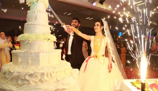 Desmontando mitos: toda la verdad sobre el amor, la boda y la familia en los Emiratos Árabes Desmontando mitos: toda la verdad sobre el amor, la boda y la familia en los Emiratos Árabes