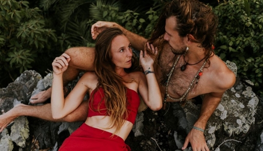 Desnudo y libre: un par de viajeros que ganó gracias a Instagram fotos de Desnudos Desnudo y libre: un par de viajeros que ganó gracias a Instagram fotos de Desnudos