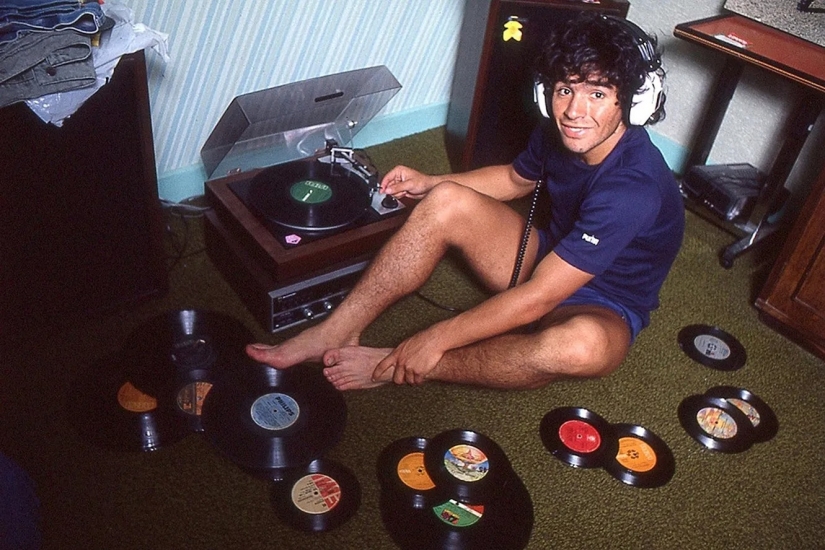 Diego Maradona, sus Mujeres y sus Hijos: La vida como una serie de televisión Argentina Diego Maradona, sus Mujeres y sus Hijos: La vida como una serie de televisión Argentina