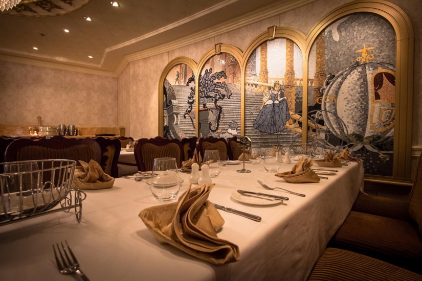 Disneyland es un mundo mágico donde los adultos se convierten en niños