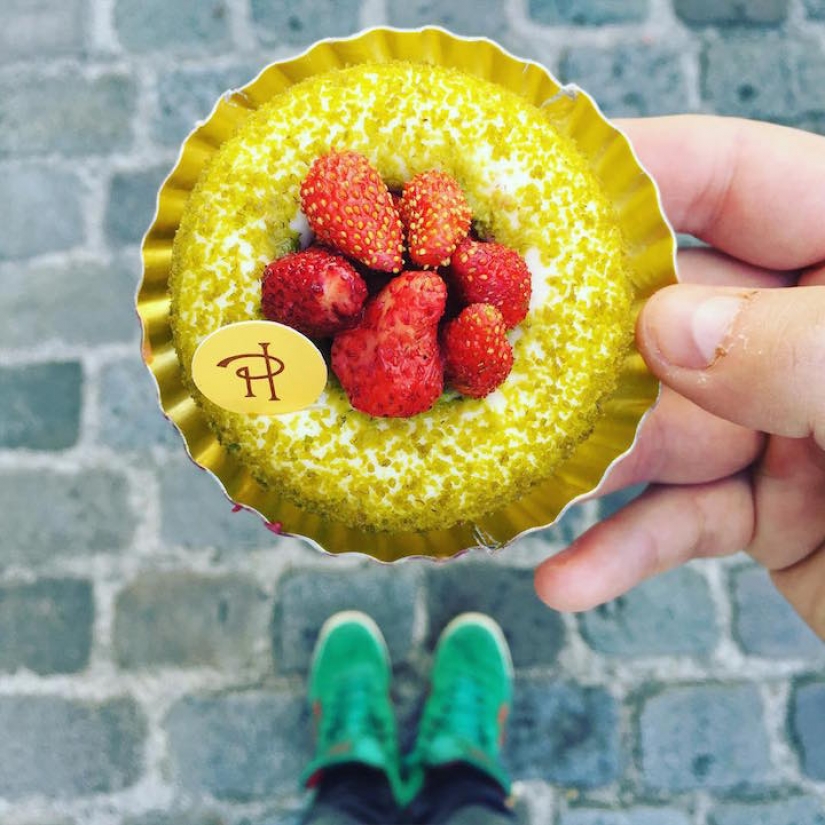 Eclair as art: desserts and shoes on Tal Spiegel's Instagram