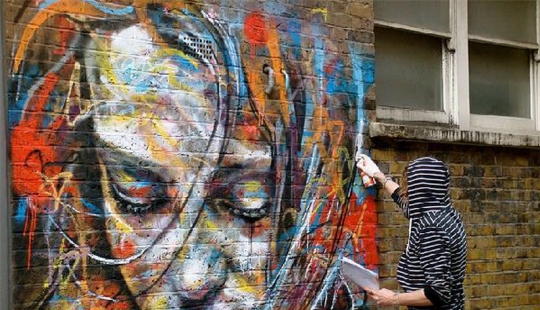 Ejemplos de arte callejero increíble por David Walker Ejemplos de arte callejero increíble por David Walker