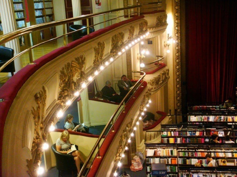 El Ateneo Grand Splendid is the most beautiful bookstore El Ateneo Grand Splendid is the most beautiful bookstore