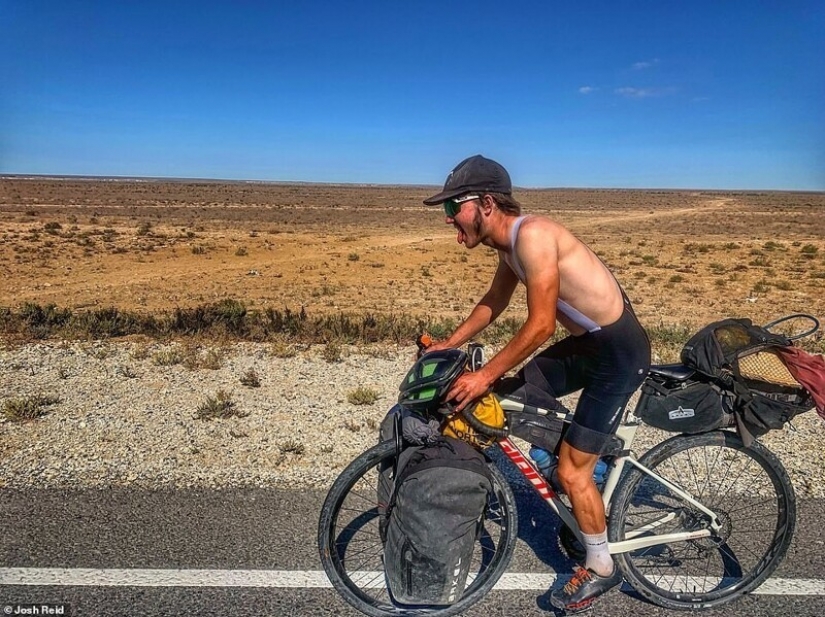 El Británico compró la bicicleta en China, y viajó 15 mil millas a Inglaterra