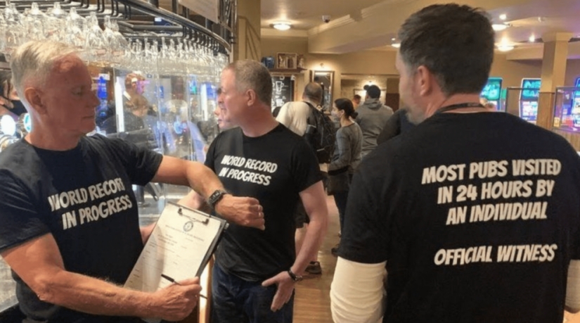 El británico fue a los pubs por un día para entrar en el Libro Guinness de los Récords El británico fue a los pubs por un día para entrar en el Libro Guinness de los Récords