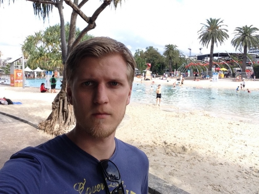 El chico ha estado en Australia y... admitió que fue horrible! Foto adjunta