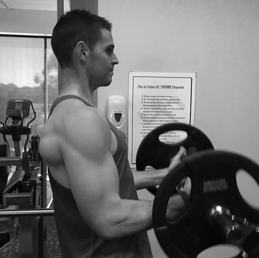 El ex ganador del programa de televisión sobre adelgazamiento se ha convertido en un verdadero macho