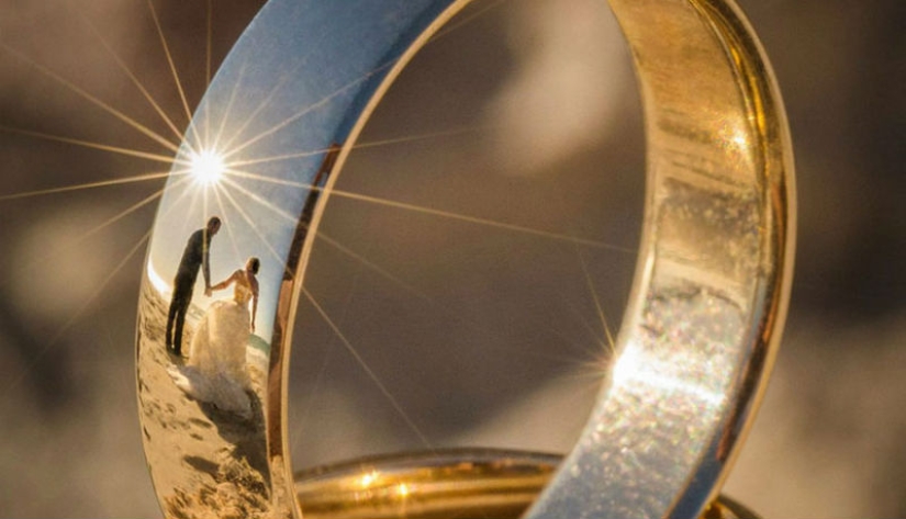 El fotógrafo ha encontrado una manera única de fotografiar bodas