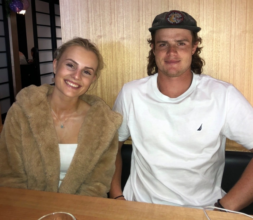 El hermano gemelo nació dos años antes que su hermana. ¿Cómo es esto posible?