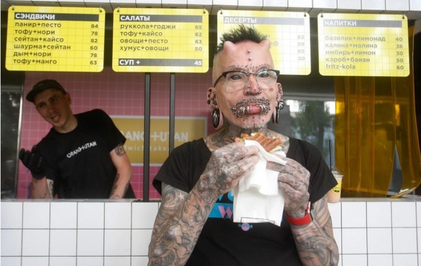 El hombre más perforado del planeta Rolf Buchholz:"Solo en mis genitales hay 278 piezas de hierro" El hombre más perforado del planeta Rolf Buchholz:"Solo en mis genitales hay 278 piezas de hierro"