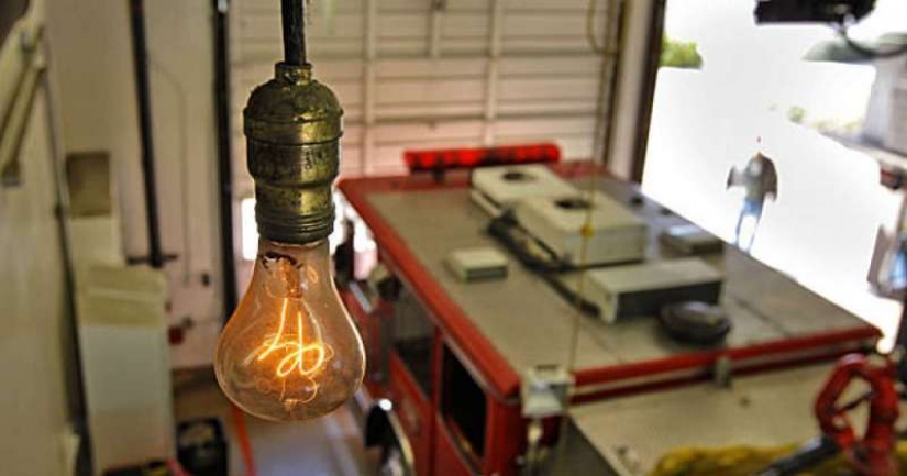 El más antiguo de la luz en el mundo se ilumina durante 120 años