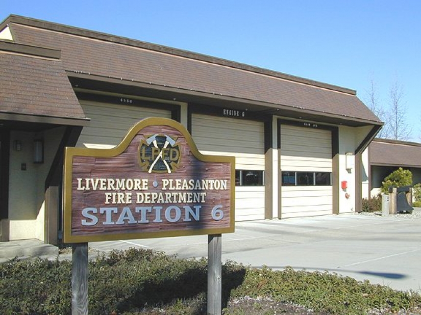 El más antiguo de la luz en el mundo se ilumina durante 120 años