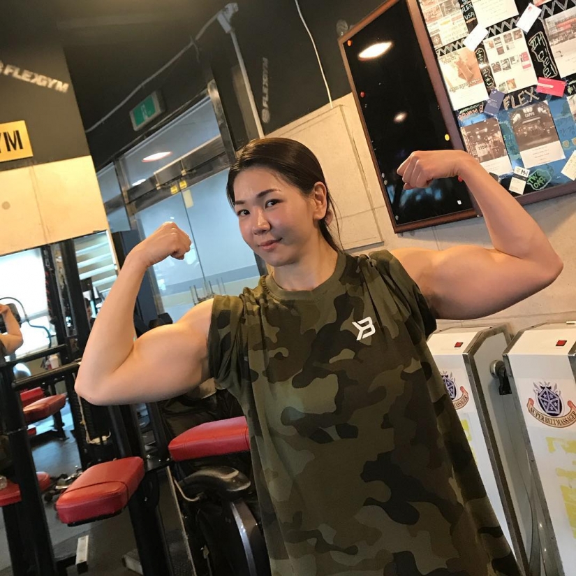 "El músculo Barbie" de Corea del Sur con un angelical rostro y el cuerpo de un monstruo "El músculo Barbie" de Corea del Sur con un angelical rostro y el cuerpo de un monstruo