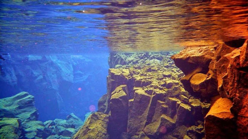El rift Silfra: un lugar donde los dos continentes se encuentran