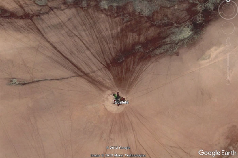 El tipo busca cosas interesantes en Google Earth, y aquí están 18 de sus mejores hallazgos.