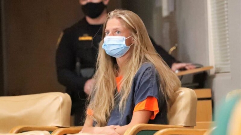 En California, un chamán hervió orina de oso y comenzó un gran incendio forestal En California, un chamán hervió orina de oso y comenzó un gran incendio forestal