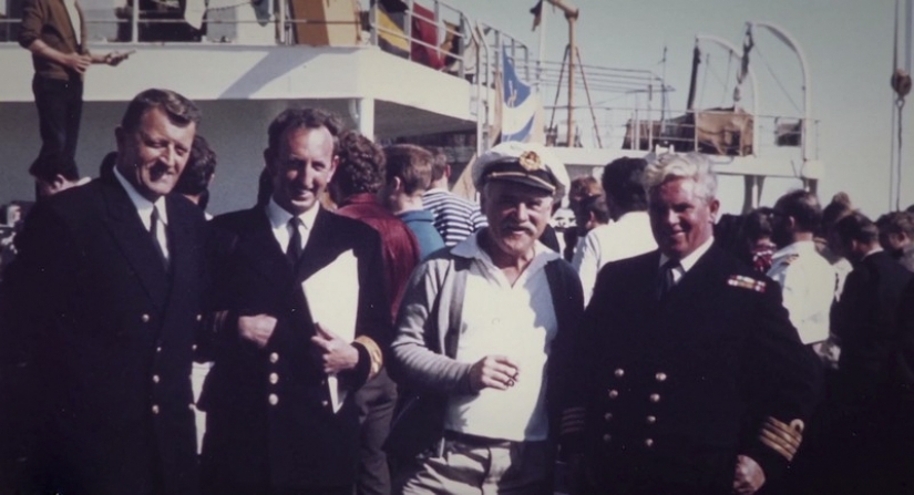 En la década de 1960, el canal de Suez fue bloqueado por 8 años y lo que hicieron los marineros atrapados