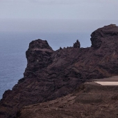 En la isla donde murió Napoleón, el aeropuerto más inútil del mundo está inactivo