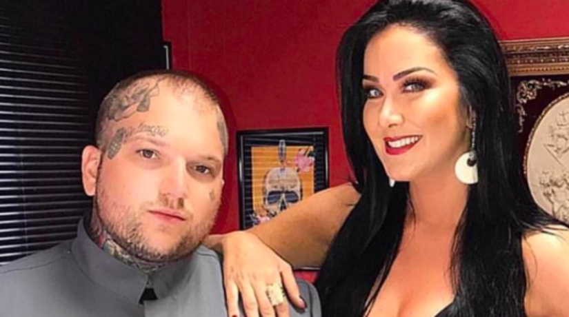 En lugar de cirujanos y cremas: un tatuador brasileño se deshace de las estrías de una manera poco convencional En lugar de cirujanos y cremas: un tatuador brasileño se deshace de las estrías de una manera poco convencional