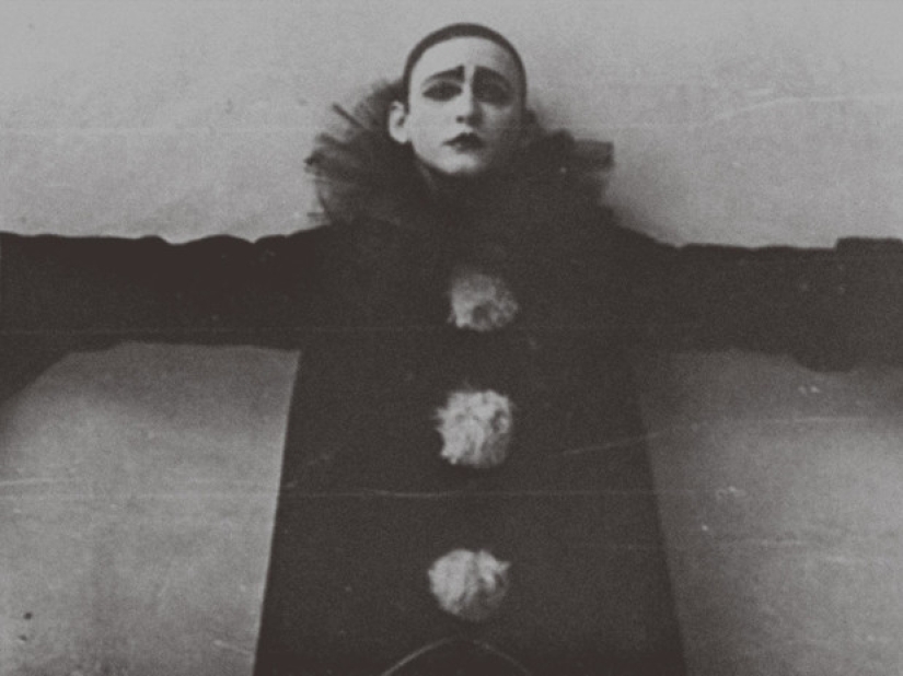 En plátano-limón Singapur: la vida y el amor de Alexander Vertinsky En plátano-limón Singapur: la vida y el amor de Alexander Vertinsky