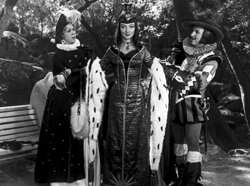 En plátano-limón Singapur: la vida y el amor de Alexander Vertinsky En plátano-limón Singapur: la vida y el amor de Alexander Vertinsky