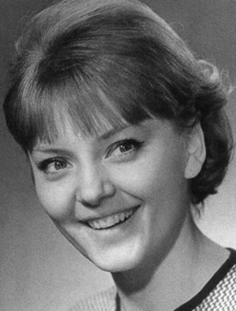 En plátano-limón Singapur: la vida y el amor de Alexander Vertinsky En plátano-limón Singapur: la vida y el amor de Alexander Vertinsky