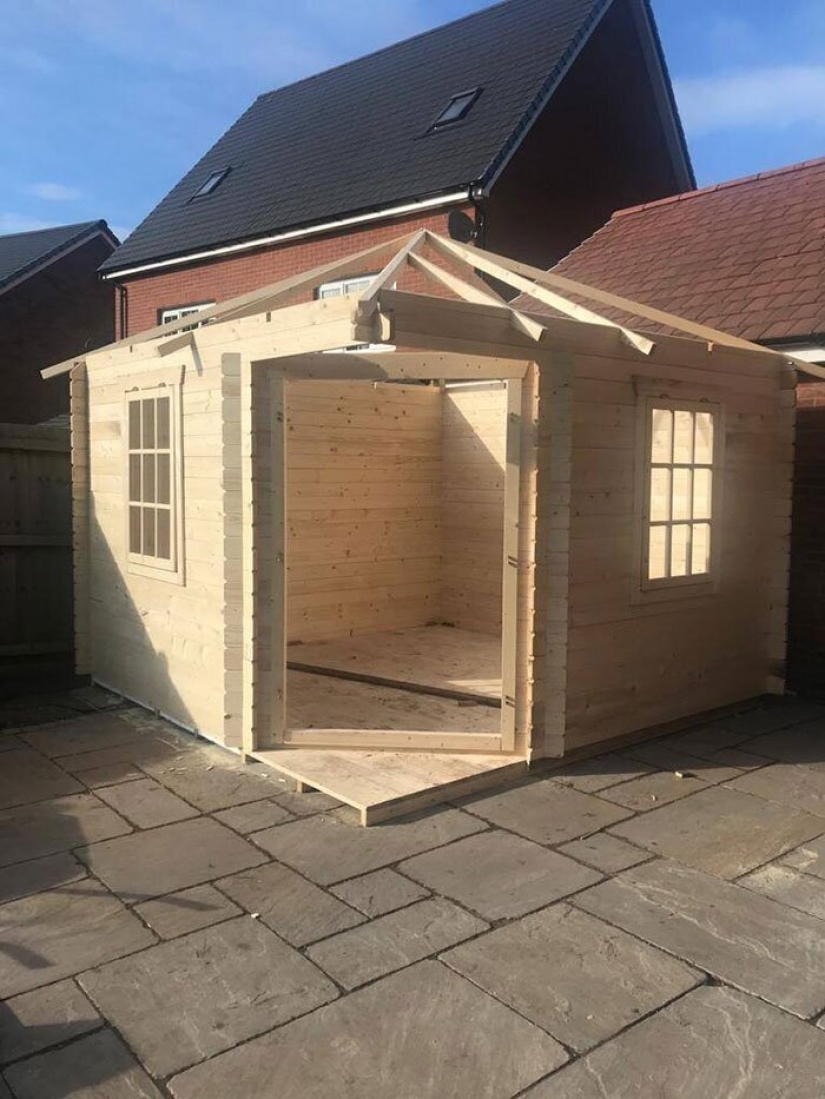 English wife quarantined themselves built the pub in your own backyard English wife quarantined themselves built the pub in your own backyard